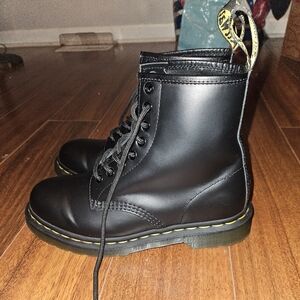Dr Martens Smooth Leather Lace Up Boots